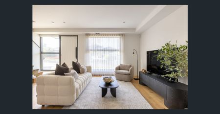 Modern Sophistication - Photo 2