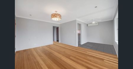 Comfort, Space and Location - The Perfect Family Package! - Photo 2