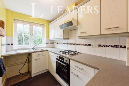 2 bedroom terraced house to rent - Photo 3