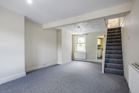 3 bedroom terraced house to rent - Photo 4