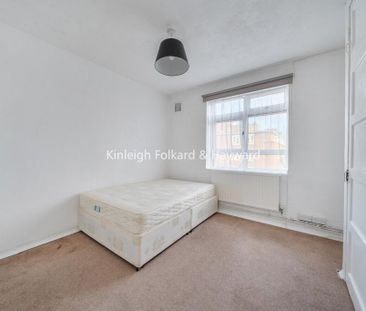 4 bedroom terraced house to rent - Photo 5