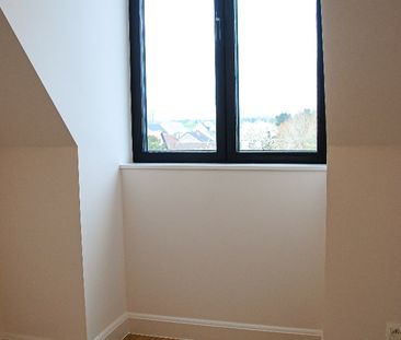 Luxueus recent nieuwbouwappartement met 2 slpks, terras en garage. - Foto 3