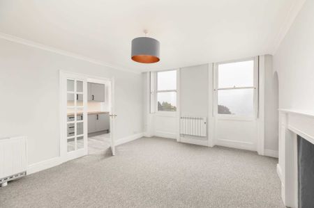 Camden Crescent - Photo 4