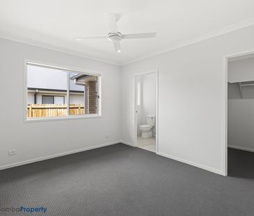 Brand New Family Home in Alford Grove Estate - Photo 3