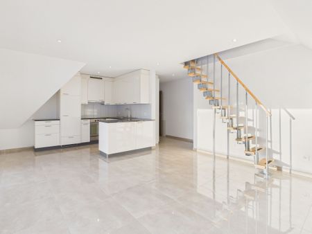 Luxurious 3.5-room apartment with a 30m2 terrace in Derendingen - Foto 2