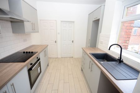 3 bed flat to rent in Ashley Road, South Shields, NE34 - Photo 4