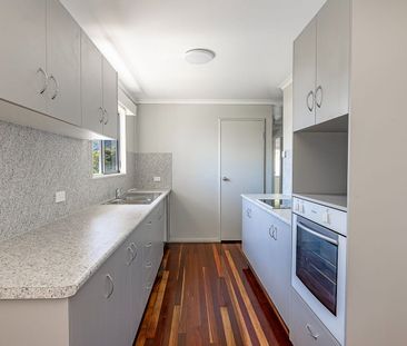 Charming Family Home! - Photo 3
