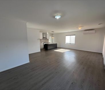 Stylish, Spacious & Designed For Modern Family Life - Photo 2