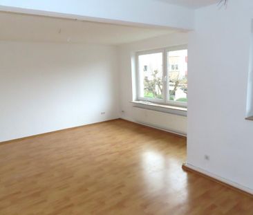 Wunderschöne, renovierte 3 ZKB mit Balkon + Stellplatz - Ruhige Lag... - Photo 2