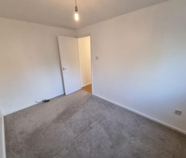 2 bedroom maisonette to rent - Photo 2