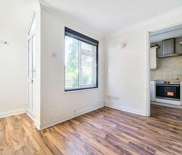 Denbeck Wood, Eastleaze, SN5 - Photo 2