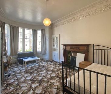 3 bedroom flat to rent - Photo 4