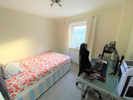 Neptune Court, Brighton Marina Village - Photo 3