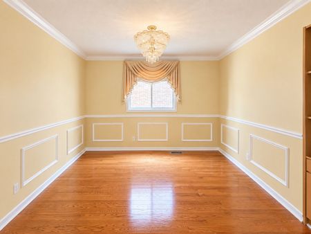 For Lease - 21 Strawberry Hills Drive, Toronto, Ontario - Photo 2