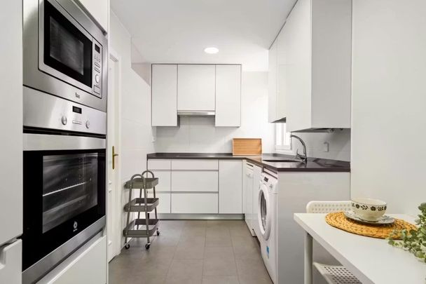 Carrer del Pintor Matarana, Valencia, Valencian Community 46025 - Photo 1