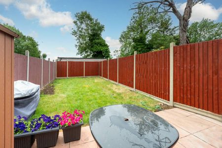 5 bedroom semi-detached house to rent - Photo 5