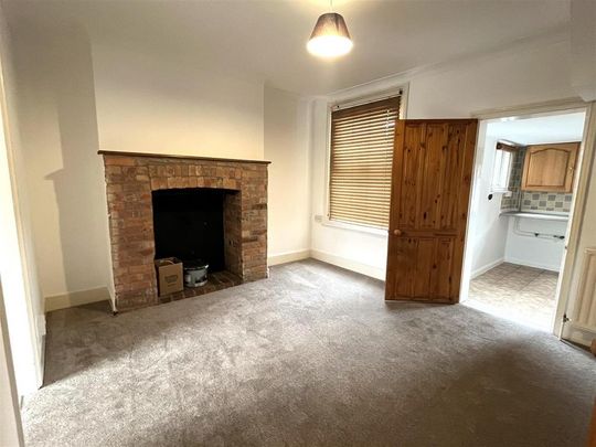 2 bedroom terraced house to rent - Photo 1