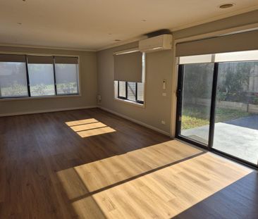 ADDISON REAL ESTATE - Photo 2