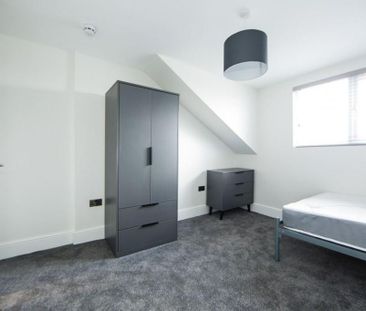 6 bedroom house to rent - Photo 2