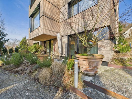 Modern 2.5-room apartment with garden seating in Zurich - Foto 1