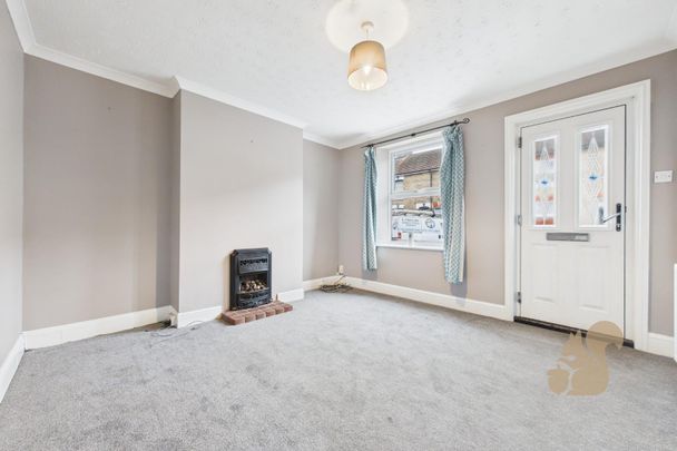 Myrtle Grove, Colchester - Photo 1