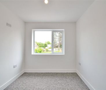 6 bedroom semi-detached house to rent - Photo 3