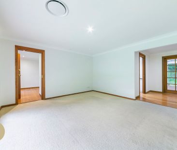 Perfect Family Home in Cherrybrook Technology Catchment&excl; - Photo 5