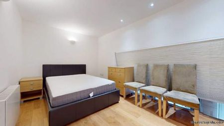 3 bedroom property to rent in London - Photo 2