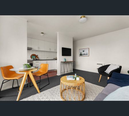 14/32 Richardson Street, Essendon, Vic 3040 - Photo 2