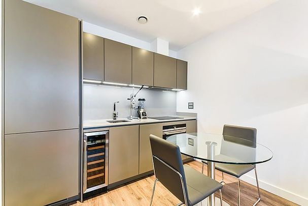Studio to rent - Photo 1
