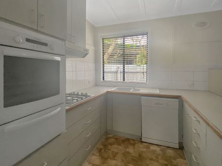 318 Skipton Street, Ballarat Central - Photo 3