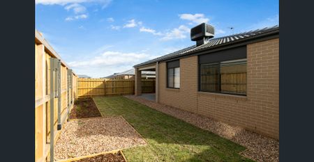 Introducing 7 Cottonwood Road your gateway to modern luxury! - Photo 3