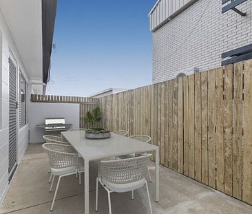 3/8 Palara Street, Currajong - Photo 4