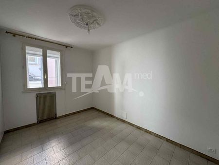 Location Appartement 4 pièces 78m² SETE 34200 - Photo 5