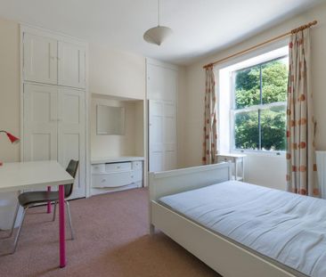 4 bedroom terraced house to rent - Photo 3