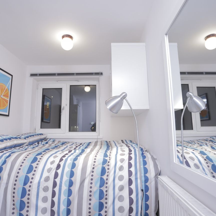 Windmill Lane – Room 2 - Photo 1