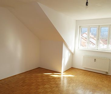 Schöne 2-Zimmer-Wohnung im Dachgeschoss *sofort verfügbar* - Foto 1