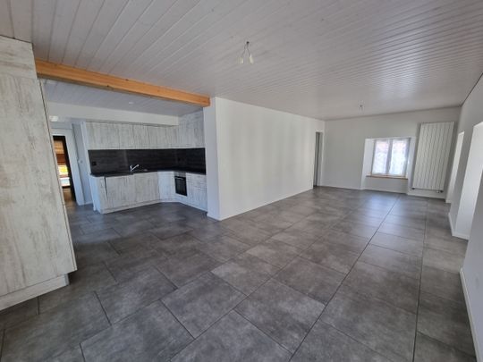 Joli appartement de 3,5 pièces au 2ème étage situé au centre du village - Photo 1