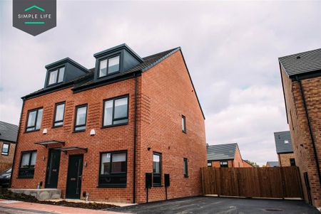 3 bedroom semi-detached house to rent - Photo 5