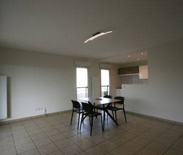 Location Appartement 3 pièces 70m² ANNECY 74370 - Photo 3