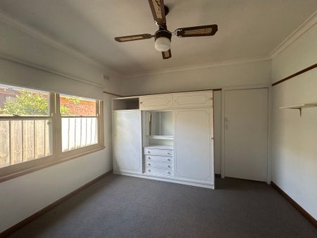 Great location for a family! - Photo 3