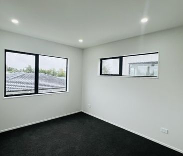 122A, Cargill Street, Papakura - Photo 2