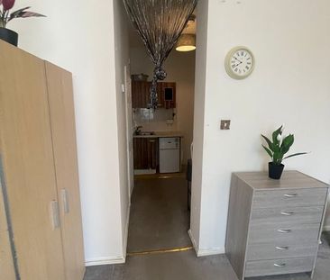 Studio Flat, Hertslet Road, N7 - Photo 4