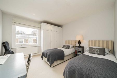 Upper Addison Gardens, West Kensington, W14 - Photo 5