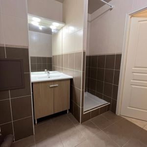 Location Appartement 2 pièces 37m² - Photo 2