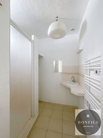 A LOUER AVIGNON PREMIERE CEINTURE EXTRA-MUROS (84000) : une maison non meublée, climatisée de 4 pièces plain-pied, avec jardin et garage., - Photo 3