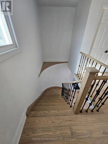 546 TURNBRIDGE ROAD - Photo 3