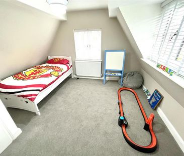 4 bedroom detached house to rent - Photo 6