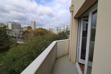 2 pièces meublées Bourg l’Evêque – - Photo 4