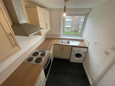 1 bedroom flat to rent - Photo 2